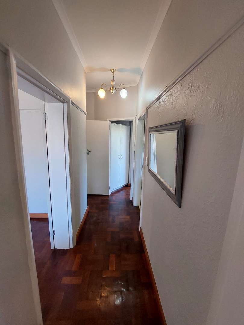 2 Bedroom Property for Sale in Mowbray Western Cape